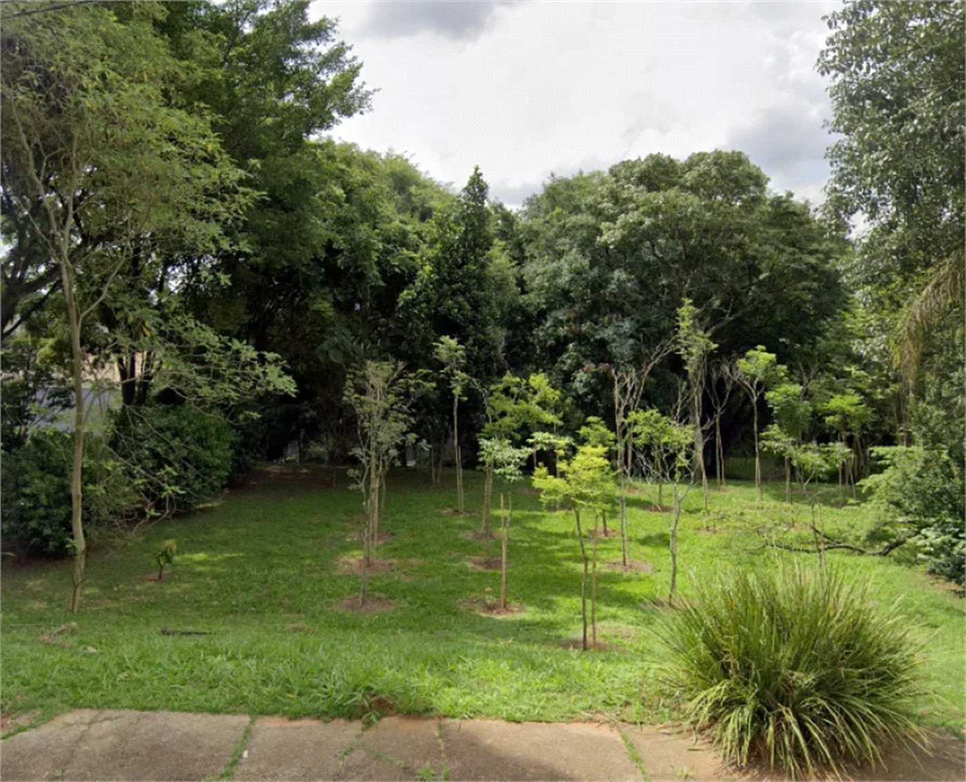 Casa à venda com 3 quartos, sendo 2 suítes, no condomínio La Vilette, São Paulo - SP