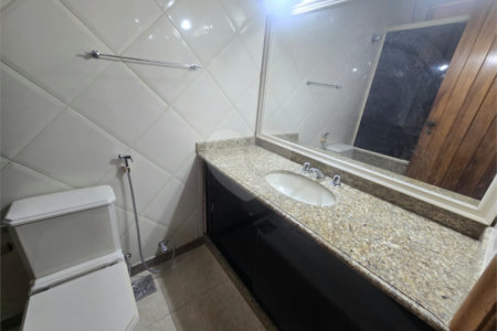 Cobertura à venda com 3 quartos, sendo 1 suíte,  em Tijuca, Rio de Janeiro, RJ