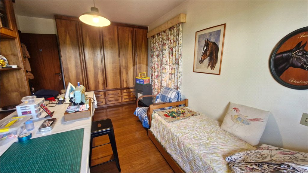 Sobrado à venda com 4 quartos, sendo 1 suíte, em Tremembé, São Paulo, SP