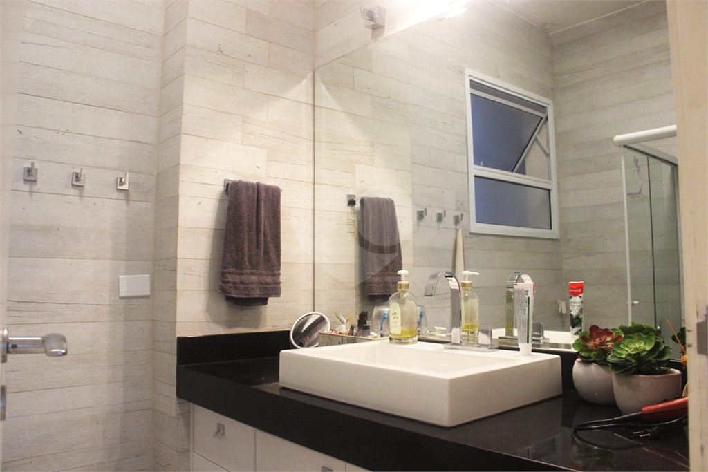 Apartamento à venda com 2 quartos em Bela Vista, São Paulo, SP