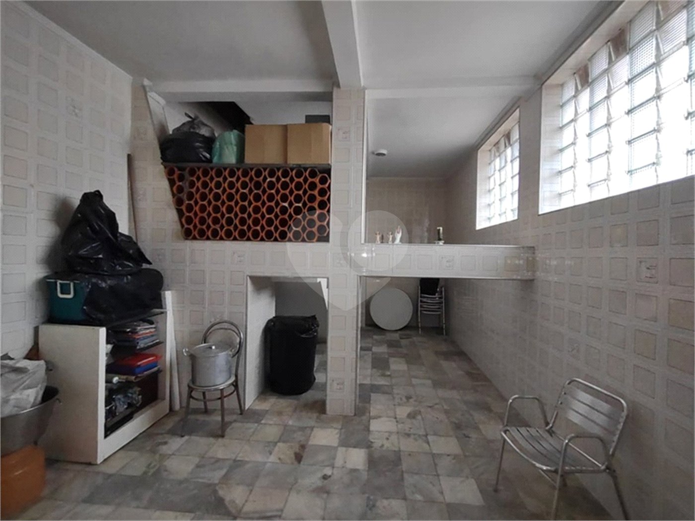 Casa à venda com 3 quartos, sendo 1 suíte, no condomínio Vila Paiva, São Paulo - SP