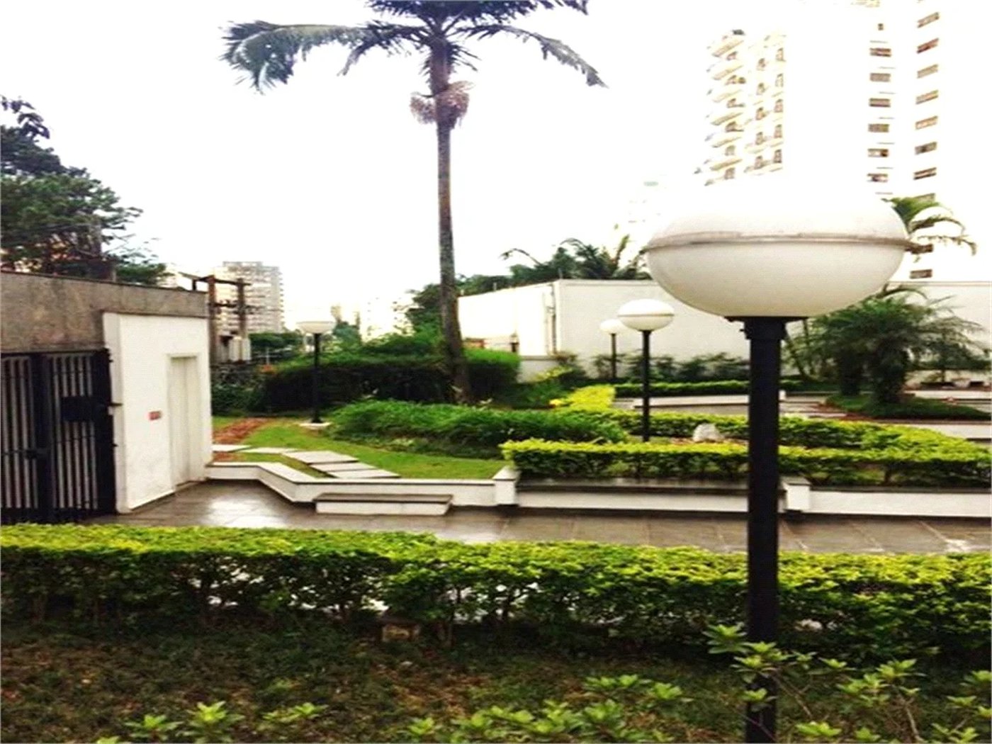 Apartamento à venda com 3 quartos, sendo 1 suíte,  em Vila Andrade, São Paulo, SP