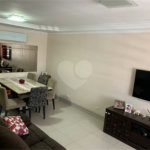 Casa à venda com 3 quartos, sendo 1 suíte, no condomínio Residencial Gabriela, São Paulo - SP