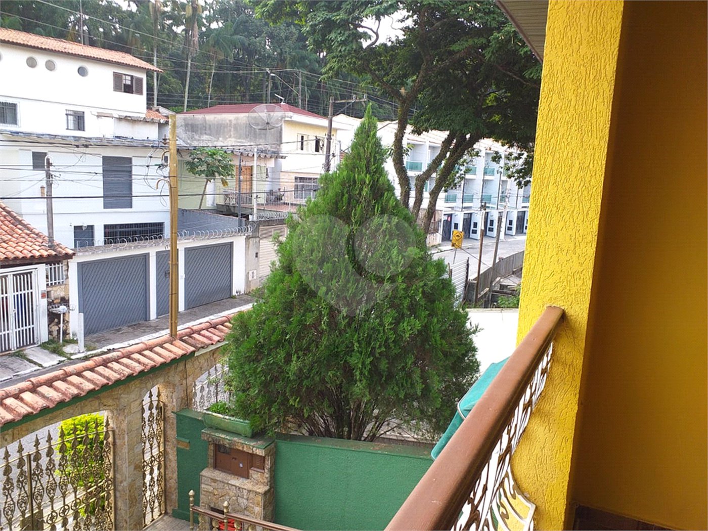 Sobrado à venda com 4 quartos, sendo 1 suíte, em Horto, São Paulo, SP