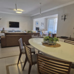 Casa térea à venda com 3 quartos, sendo 2 suítes, em Condomínio Flamboyant-B, Atibaia - SP