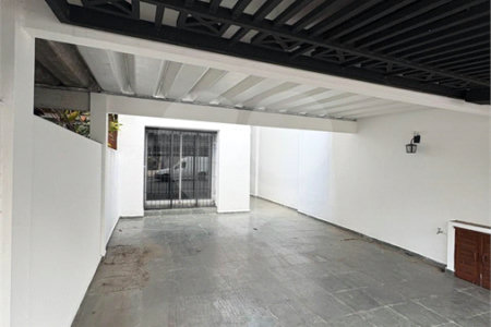 Sobrado à venda com 4 quartos, sendo 1 suíte,  em Vila Sônia, São Paulo, SP