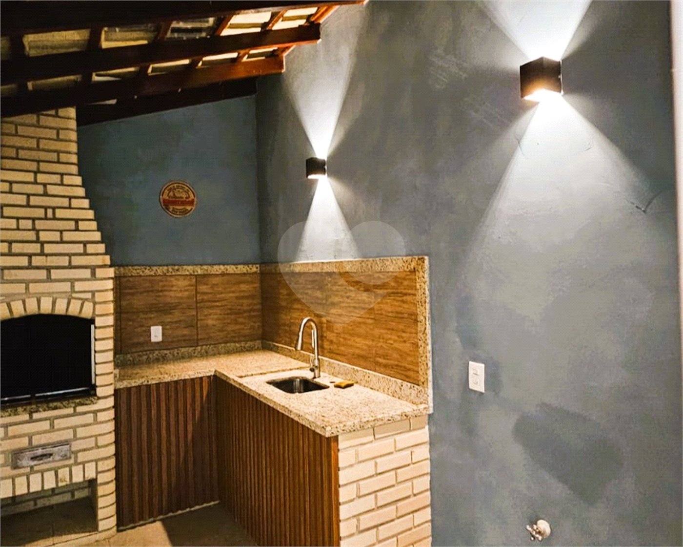 Casa à venda com 3 quartos, sendo 1 suíte, no condomínio Viva Vida, Sorocaba - SP