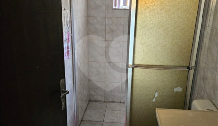 Sobrado à venda com 9 quartos em Vila Sabrina, São Paulo, SP
