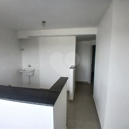 Apartamento à venda com 2 quartos em Vila dos Remédios, São Paulo, SP