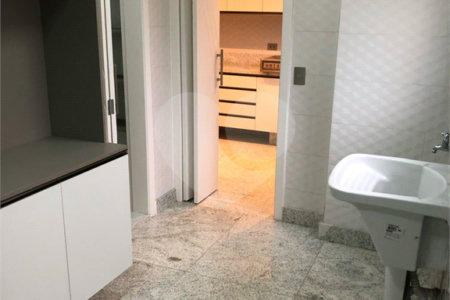 Apartamento à venda com 4 suítes em Vila Suzana, São Paulo, SP
