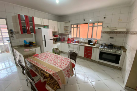 Sobrado à venda com 3 quartos, sendo 1 suíte, em Jardim dos Ipês, Suzano, SP