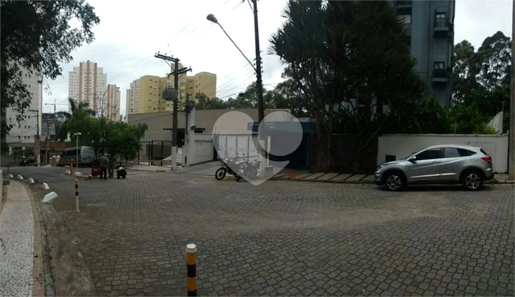 Duplex à venda com 3 quartos, sendo 1 suíte, em Vila Andrade, São Paulo, SP
