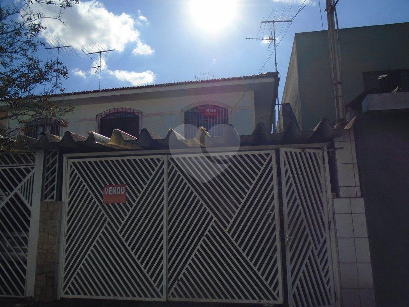 Sobrado à venda com 4 quartos, sendo 1 suíte, em Parque Edu Chaves, São Paulo, SP