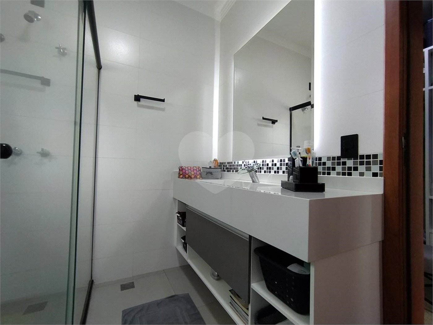 Casa à venda com 4 quartos, sendo 2 suítes, no condomínio Campos de Santo Antonio II, Itu - SP