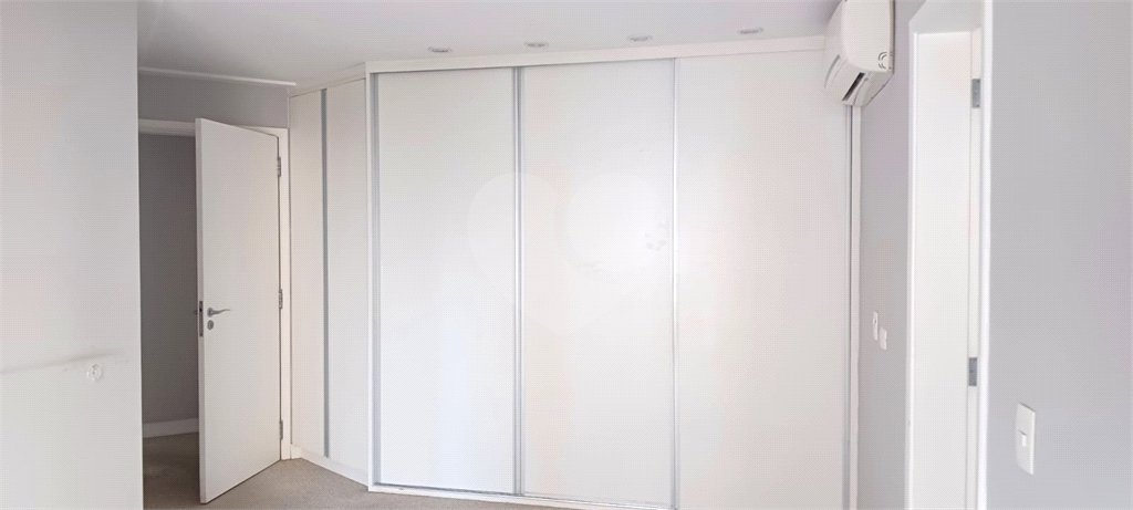 Apartamento à venda com 3 suítes em Jardim Fonte do Morumbi, São Paulo, SP