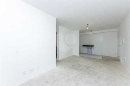 Apartamento à venda com 3 quartos, sendo 1 suíte, em Santo Amaro, São Paulo, SP