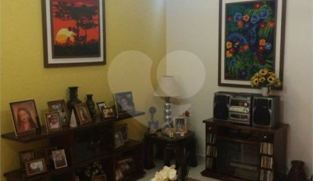 Sobrado à venda com 2 quartos em Vila Galvão, Guarulhos, SP