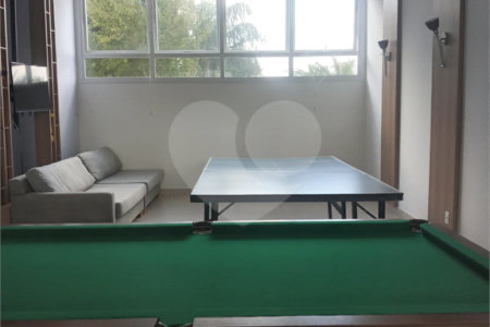 Apartamento 3 dormitórios, região do Campo Belo. Condomínio com laser completo.