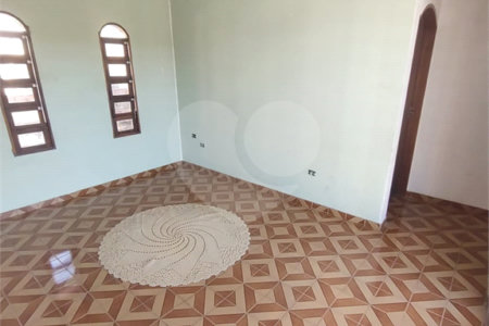 Casa à venda com 3 quartos, sendo 1 suíte, em Jardim das Palmeiras, Várzea Paulista, SP