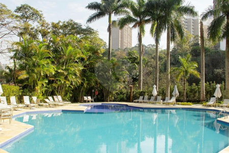 Apartamento à venda com 3 quartos, sendo 2 suítes, em Alto da Boa Vista, São Paulo, SP