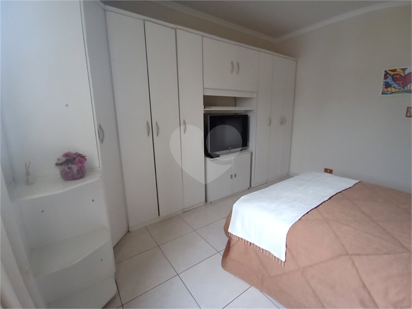 Sobrado à venda com 4 quartos, sendo 1 suíte, em Tremembé, São Paulo, SP