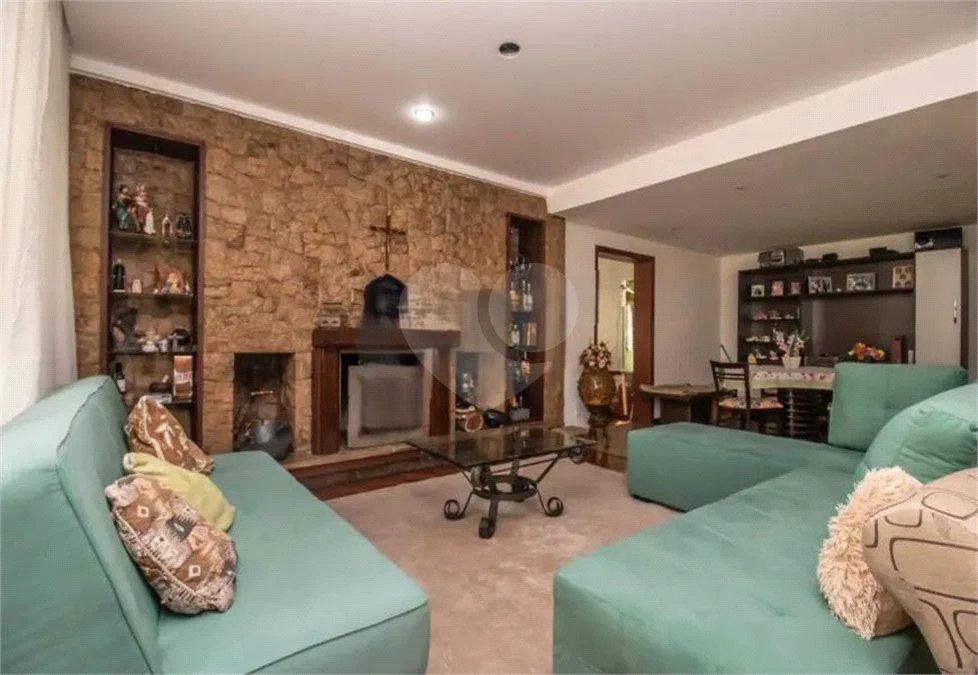 Casa de Vila à venda com 5 quartos, sendo 3 suítes, em Jardim Marajoara, São Paulo, SP