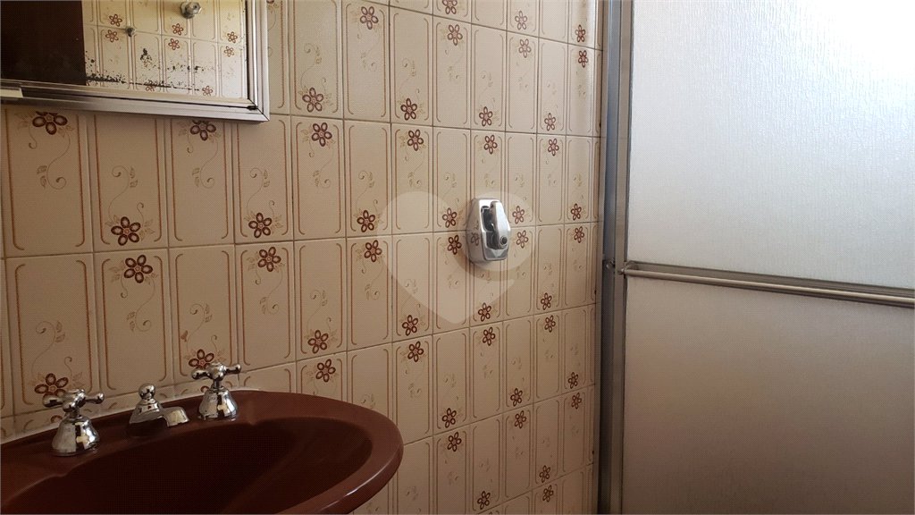 Casa Térrea à venda com 3 quartos, sendo 1 suíte,  em Campo Grande, São Paulo, SP