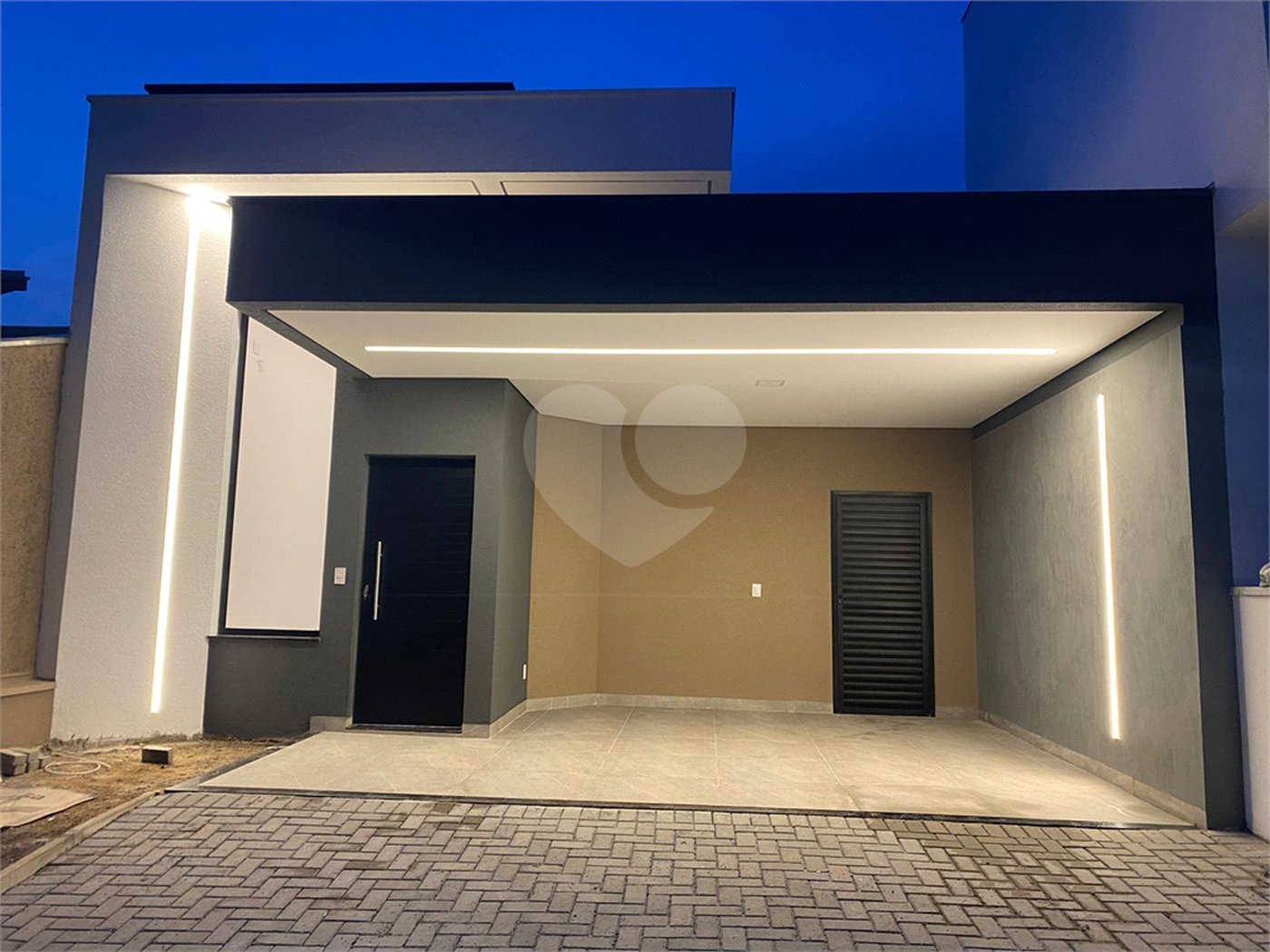 Casa à venda com 2 quartos, sendo 1 suíte,  no condomínio Residencial Marina, Itapetininga - SP