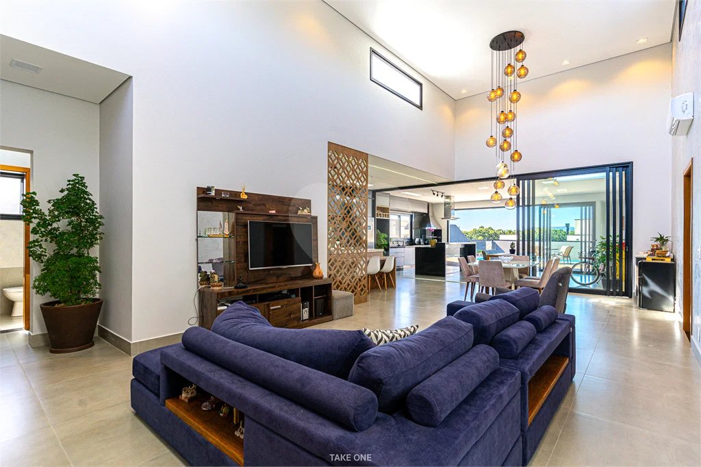 Casa à venda com 4 suítes no condomínio Residencial dos Lagos, Itupeva - SP