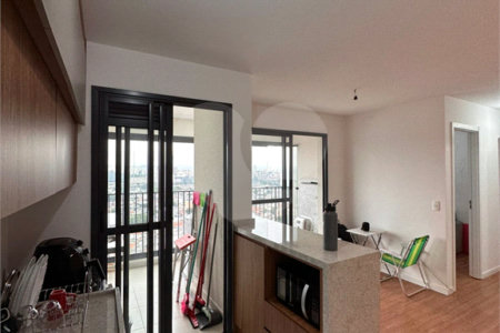 Apartamento à venda com 3 quartos, sendo 1 suíte, em Vila Anastácio, São Paulo, SP