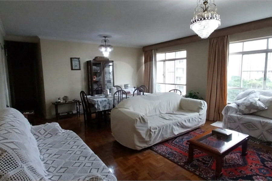 Apartamento à venda com 3 quartos, sendo 1 suíte, em Bela Vista, São Paulo, SP