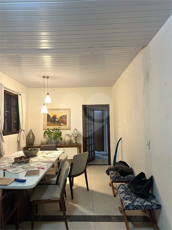 Casa à venda com 2 quartos, sendo 1 suíte,  no Centro, Vinhedo, SP