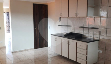 Sobrado à venda com 3 quartos, sendo 1 suíte,  em Portal da Primavera, Cotia, SP