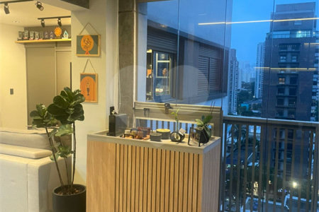 Apartamento à venda com 1 suíte em Indianópolis, São Paulo, SP