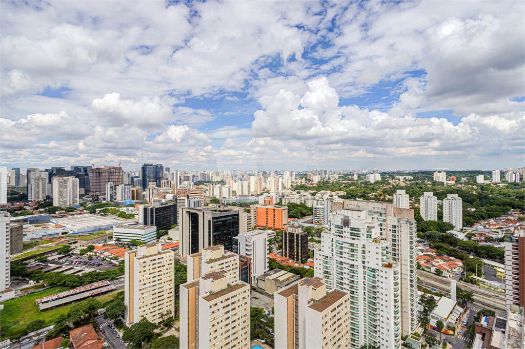 Duplex à venda com 2 suítes em Granja Julieta, São Paulo, SP