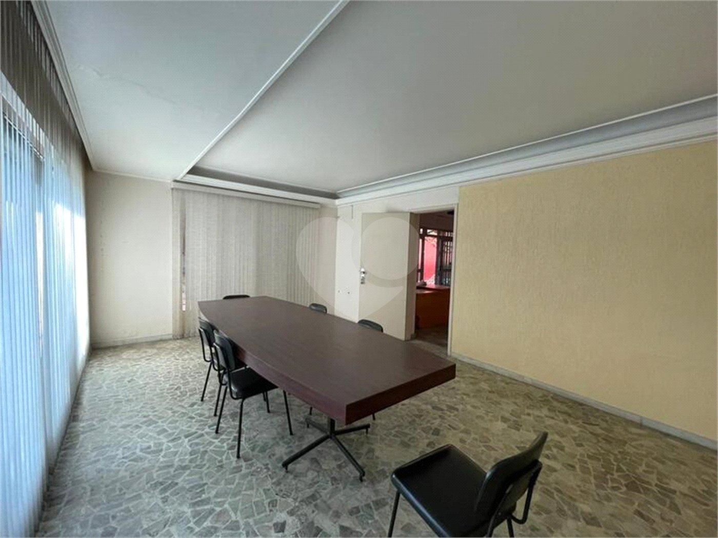Sobrado à venda com 4 quartos, sendo 1 suíte, em Vila Congonhas, São Paulo, SP