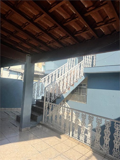 Sobrado à venda com 5 quartos em Bela Vista, Osasco, SP
