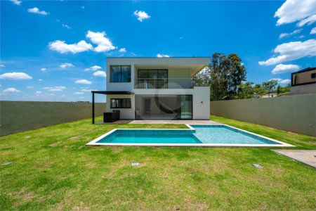 Casa à venda ou para alugar com 4 suítes no condomínio Residencial Arboretum, Vinhedo - SP