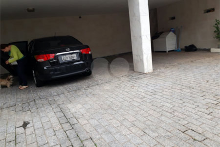 Casa à venda ou para alugar com 5 suítes em Jardim Leonor, São Paulo, SP