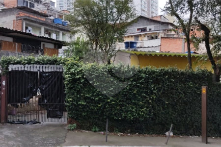 Casa à venda com 3 quartos em Jardim das Palmas, São Paulo, SP