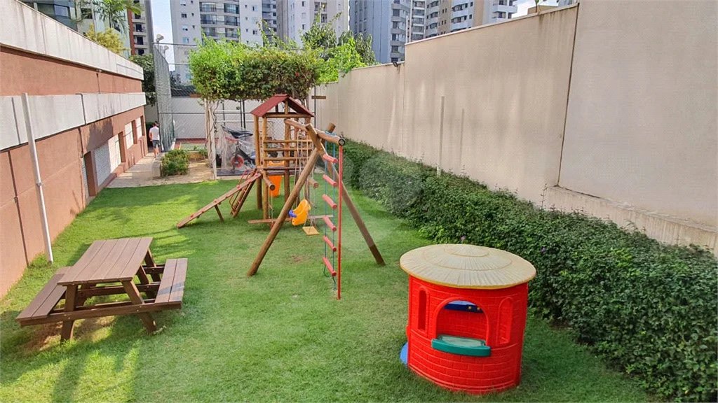 Apartamento à venda com 2 quartos, sendo 1 suíte,  em Santa Teresinha, São Paulo, SP