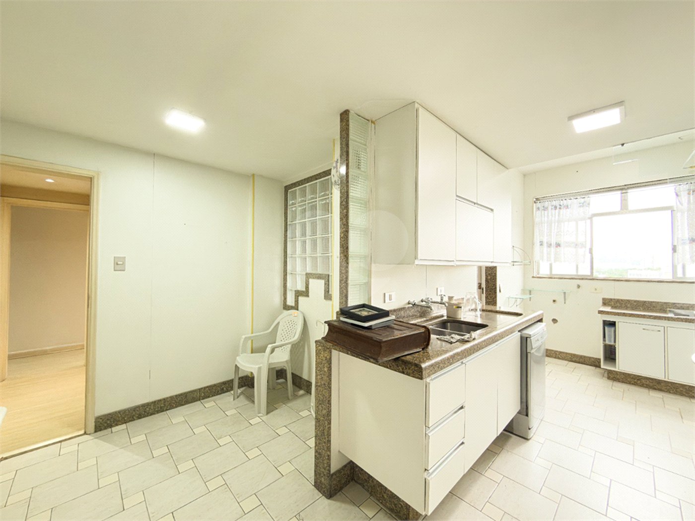 Apartamento à venda com 4 quartos, sendo 2 suítes, em Leblon, Rio de Janeiro, RJ