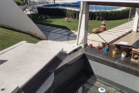 Casa à venda com 5 quartos, sendo 4 suítes, no condomínio Clube Florada Suzano, Suzano - SP