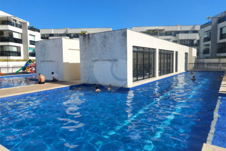 Casa à venda com 3 quartos, sendo 2 suítes, no condomínio Outside Authentic Residences, Rio de Janeiro - RJ