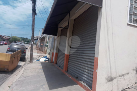 Casa à venda com 2 quartos, sendo 1 suíte, no Centro, Bom Jesus dos Perdões, SP
