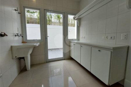 Casa à venda com 4 suítes no condomínio Residencial Morumbi, São Paulo - SP