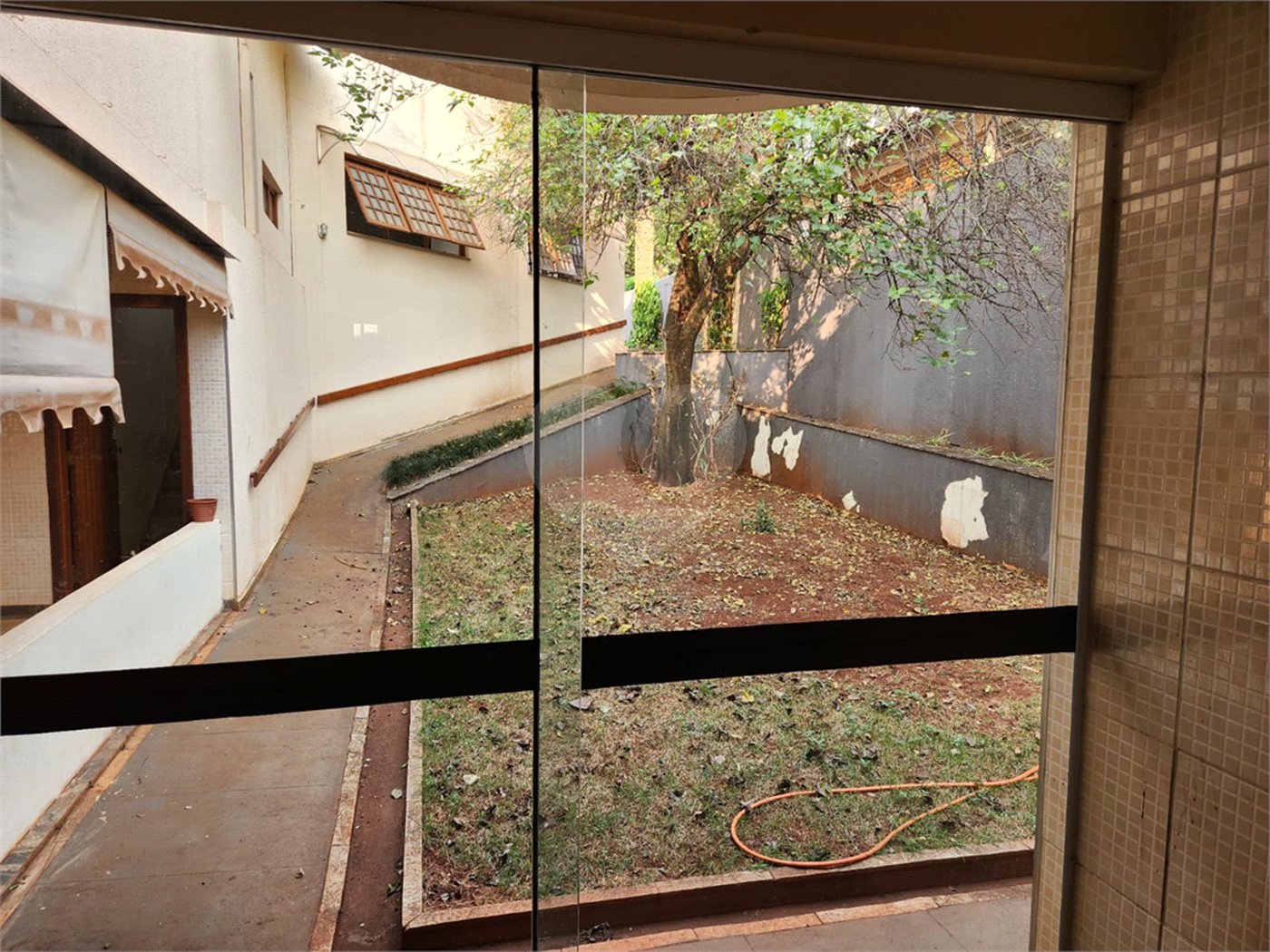 Casa à venda com 3 quartos, sendo 1 suíte, em Jardim Morumbi, Araraquara, SP