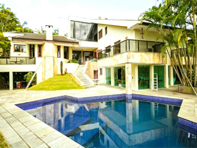 Casa à venda com 4 suítes em Alto da Boa Vista, São Paulo, SP
