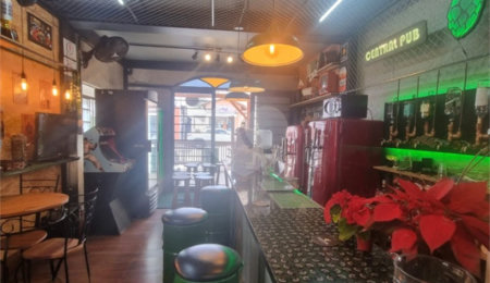 Casa à venda com 3 quartos, sendo 1 suíte,  no Centro, Vinhedo, SP