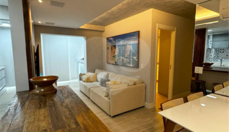 Apartamento à venda com 2 quartos, sendo 1 suíte,  em Jardim Vazani, São Paulo, SP